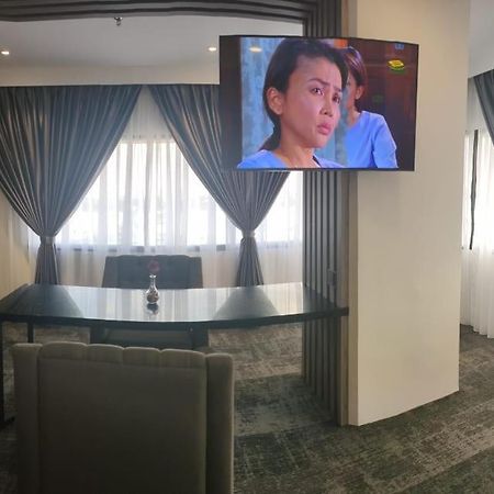 Folkmeldrum Hotel Johor Bahru Exterior foto